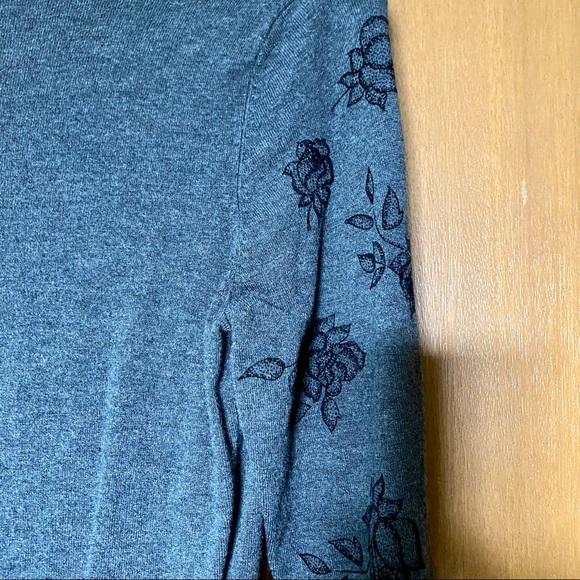 White House Black Market 3/4 Sleeve Cardigan - Picture 6 of 8